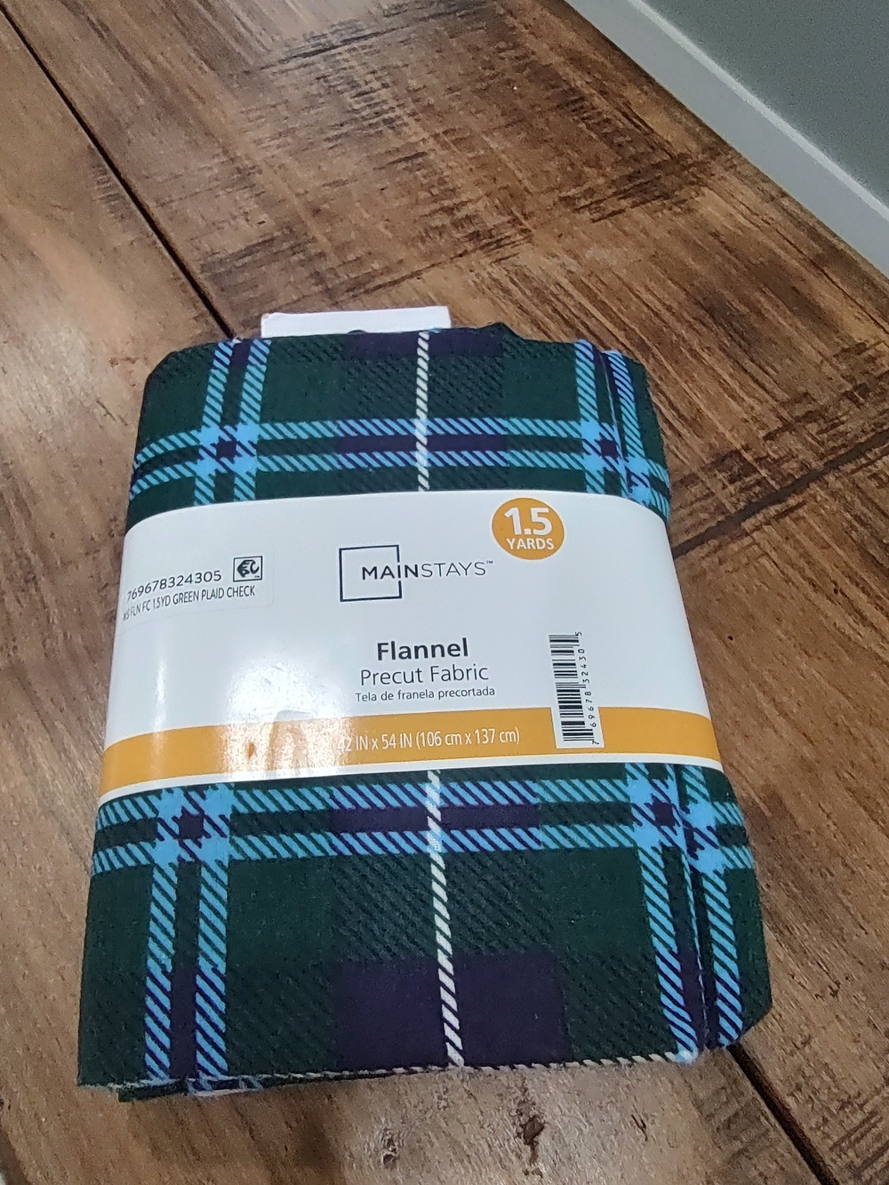 Mainstays Green Plaid Flannel Precut Fabric - 1.5 Yards